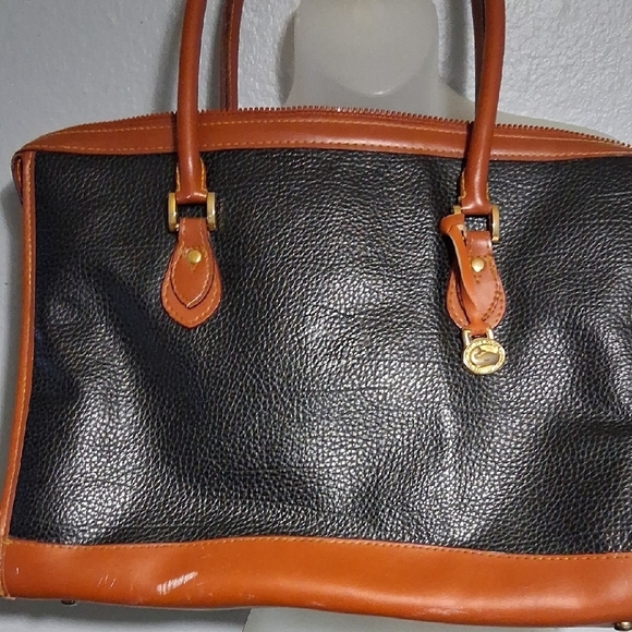 Dooney & Bourke Ventage Black and Tan Leather Tote - Picture 1 of 7